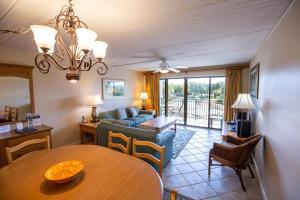 Gallery image of Ocean View at Island Club by Capital Vacations in Hilton Head Island