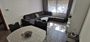 Χώρος καθιστικού στο 3 Zimmer Wohnung Köln-Hürth