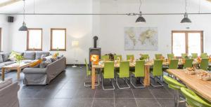 Posezení v ubytování B&B Alte Sägemühle Schlommefurth