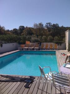 
Het zwembad bij of vlak bij Villa Coucou Les Amis
