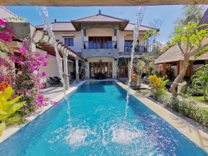 Majoituspaikassa Artoria Dream Villas Bali tai sen lähellä sijaitseva uima-allas