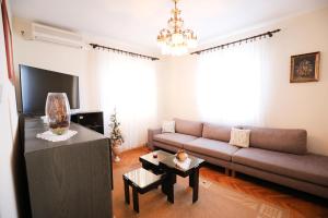 Posedenie v ubytovaní Beachfront 5BR Home Victoria
