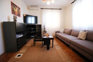 Posedenie v ubytovaní Beachfront 5BR Home Victoria