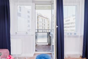 Balkón alebo terasa v ubytovaní Apartament przy Bulwarach Wiślanych Kościuszki by Noclegi Renters