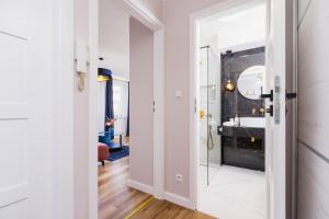 Kúpeľňa v ubytovaní Apartament przy Bulwarach Wiślanych Kościuszki by Noclegi Renters