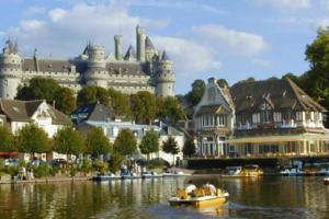 Imagen de la galería de LES TERRASSES (centre de Pierrefonds), en Pierrefonds