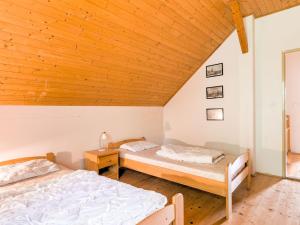 Posteľ alebo postele v izbe v ubytovaní Holiday Home in Javorník near Krkonose Park