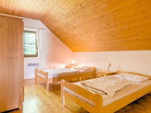 Posteľ alebo postele v izbe v ubytovaní Holiday Home in Javorník near Krkonose Park