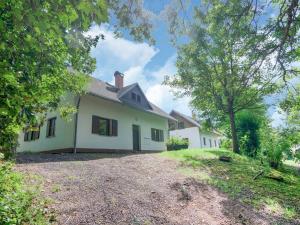 Budova, v ktorej sa dovolenkový dom nachádza