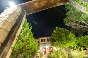 Κήπος έξω από το Petrino Eco Village