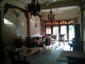 Εστιατόριο ή άλλο μέρος για φαγητό στο Jasvilas