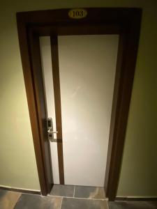 Imagen de la galería de Hotel Kolonja's, en Debar