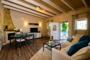 TV a/nebo společenská místnost v ubytování FINCA SUN CLUB home