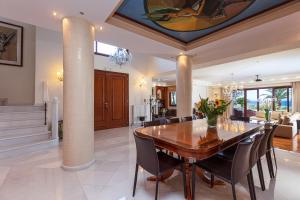 Fotografie z fotogalerie ubytování Palm Hill Villa v destinaci Xirón Khoríon