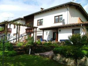 Afbeelding uit fotogalerij van Ferienwohnung Haus Bonny, Bollendorf in Bollendorf