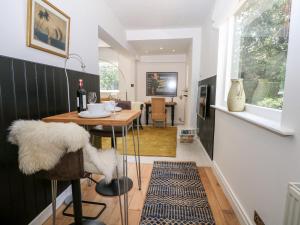 TV a/nebo společenská místnost v ubytování Kub House