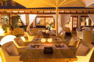 Posezení v ubytování Hotel Tahiti