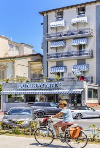 Gallery image of Hotel Lungomare in Lido di Camaiore