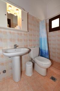 Ванная комната в Ikaros Star Hotel +37 фотографий