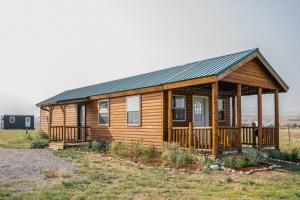 Gallery image of Paradise Valley Cabin by Chico and Yellowstone Park! in Livingston