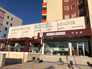 Budova, kde se hotel nachází