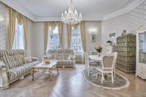 Część wypoczynkowa w obiekcie Apartment Luxury Nostalgia