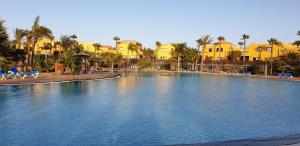 Bazén v ubytovaní Tamarindo I Piscinas de Agua Salada alebo v jeho blízkosti