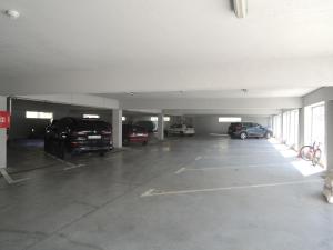 Foto dalla galleria di Hotel Logavina 8 Garage Parking a Sarajevo