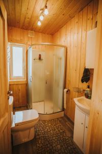 Ένα μπάνιο στο Nītaigā Holiday Home