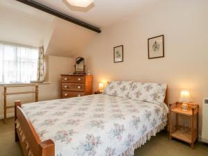 Gallery image of Yeoman Cottage in Crewkerne