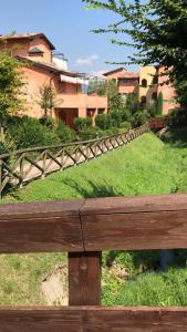 Vonkajšia záhrada v ubytovaní Resort Borgo del Torchio