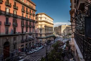 Vedere generală la Napoli sau o vedere a orașului de la acest apartament