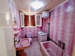 A bathroom at Joya Apartmento Még 14 kép