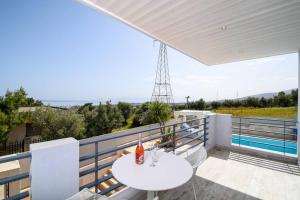 Μπαλκόνι ή βεράντα στο Luxurious Villa MALOMAR