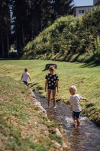 Goście zatrzymujący się w obiekcie Hotel Gasthof Hirschentenne