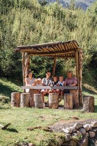 Goście zatrzymujący się w obiekcie Hotel Gasthof Hirschentenne