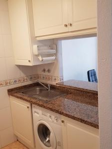 Kuchyňa alebo kuchynka v ubytovaní Appartement Torre La Mata