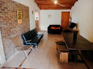 Uma área de estar em Hostel Lazy Gaucho