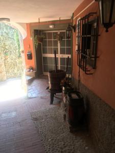 a hallway of a house with a room with a room at Appartamento Gelsomino in Montale