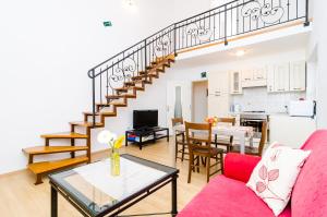 Kuchyňa alebo kuchynka v ubytovaní Cozy duplex apartment A1, close to the Sunset Beach near Dubrovnik