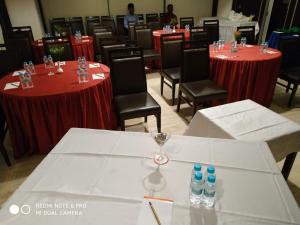 Restaurace v ubytování Tarawade Clarks Inn Pune