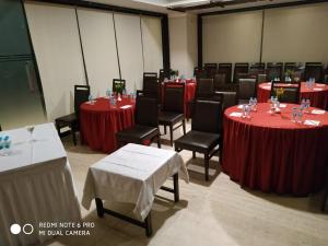 Konferenční prostory v ubytování Tarawade Clarks Inn Pune