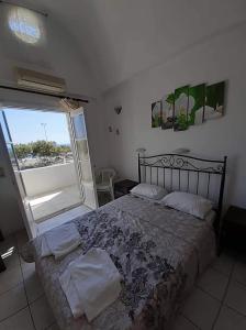 Rooms to let Rena tesisinde bir odada yatak veya yataklar