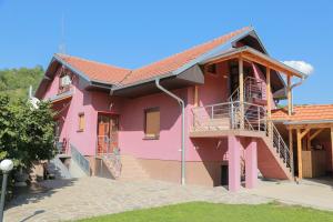 Budova, kde se bed and breakfast nachází