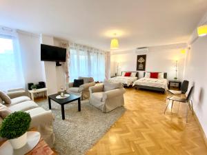 Posedenie v ubytovaní Center Warsaw - Apartmenty Jana Pawła II