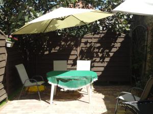 Patio lub wspólna przestrzeń na świeżym powietrzu w obiekcie Apartament wSPAniały.