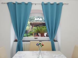 Fotografie z fotogalerie ubytování A CASA v Ischii