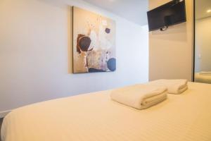 Foto Sydneys asuva majutusasutuse Train Station Access! 1Bed1Bath APT at Chatswood galeriist