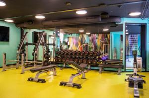 Fitness centrum a/nebo fitness zařízení v ubytování Hotel Bristol