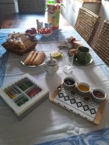 Jedlo v ubytovaní bed & breakfast alebo blízkom okolí